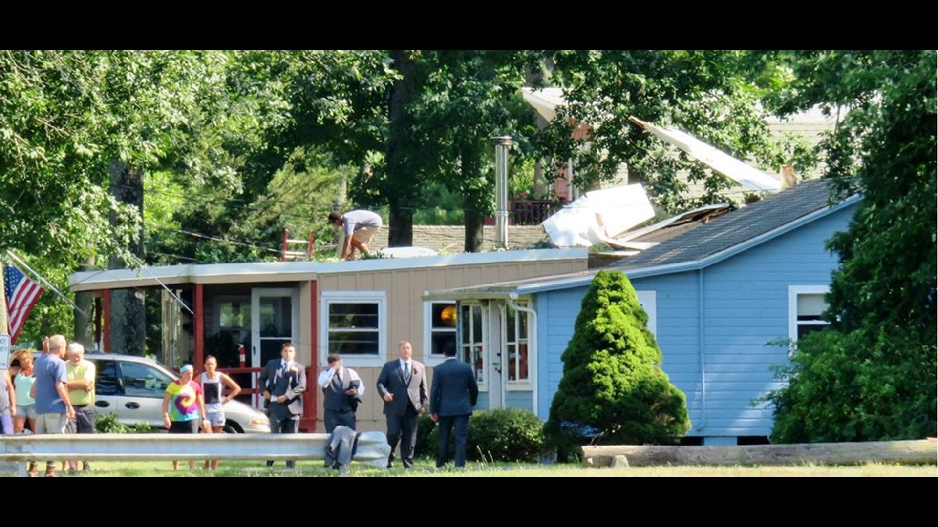 Plane crashing into Haddam house caught on camera