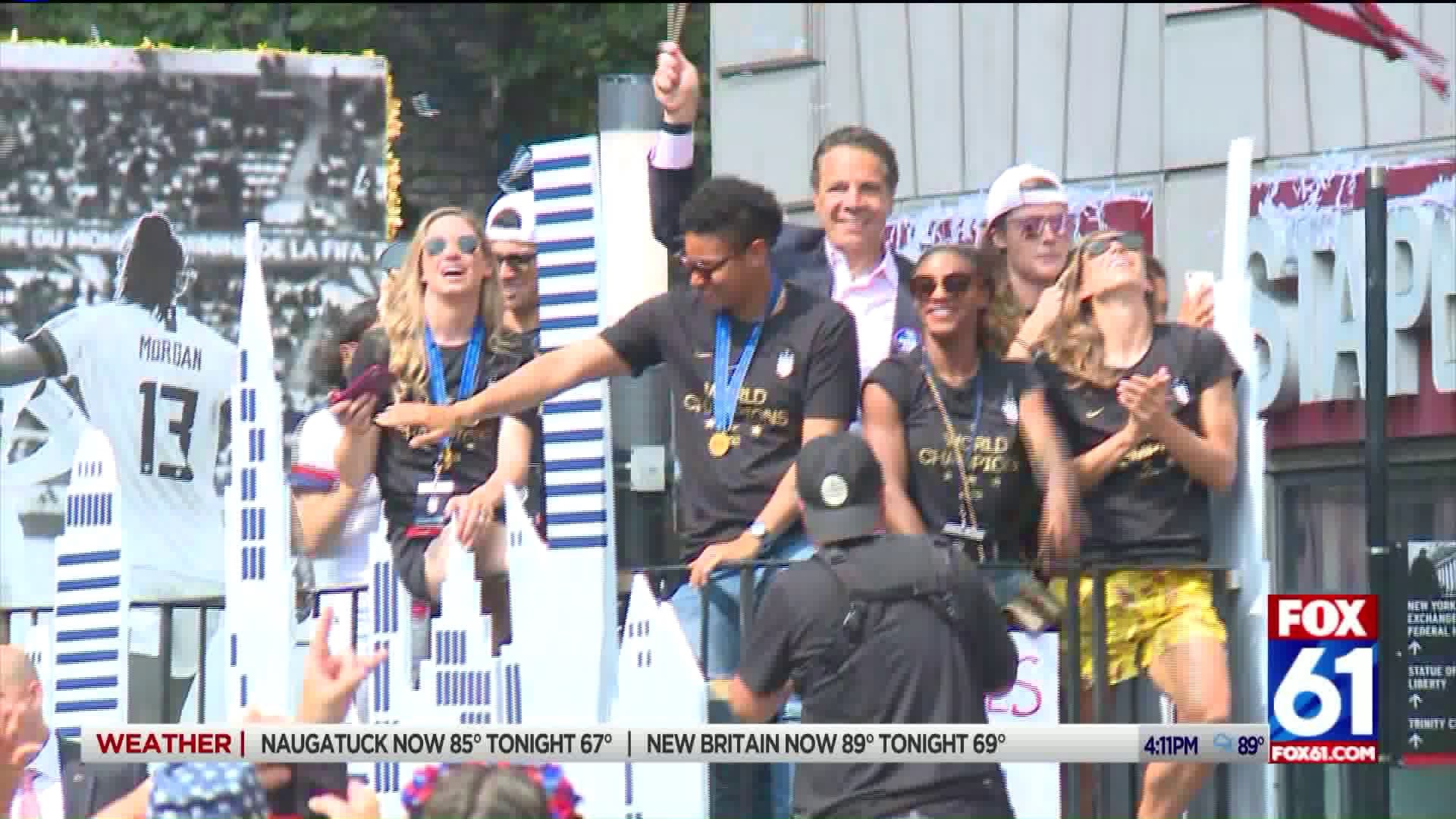 Soccer team honored with symbolic key to NYC