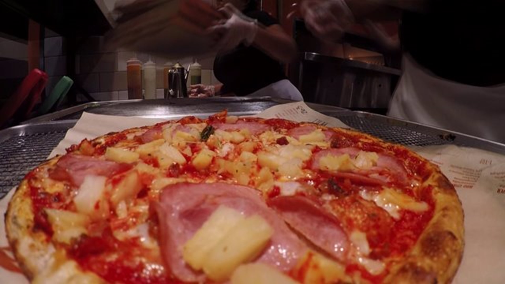 Create-your-own-pizza shop opens at UConn