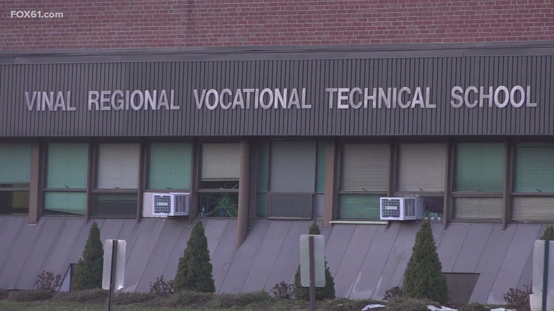 Former Connecticut trooper fired for alleged inappropriate student relationship