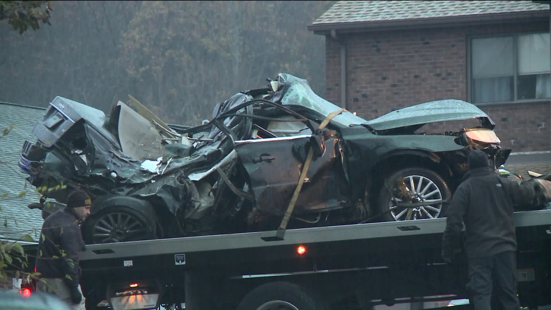 Victims identified in double fatal crash in Waterbury