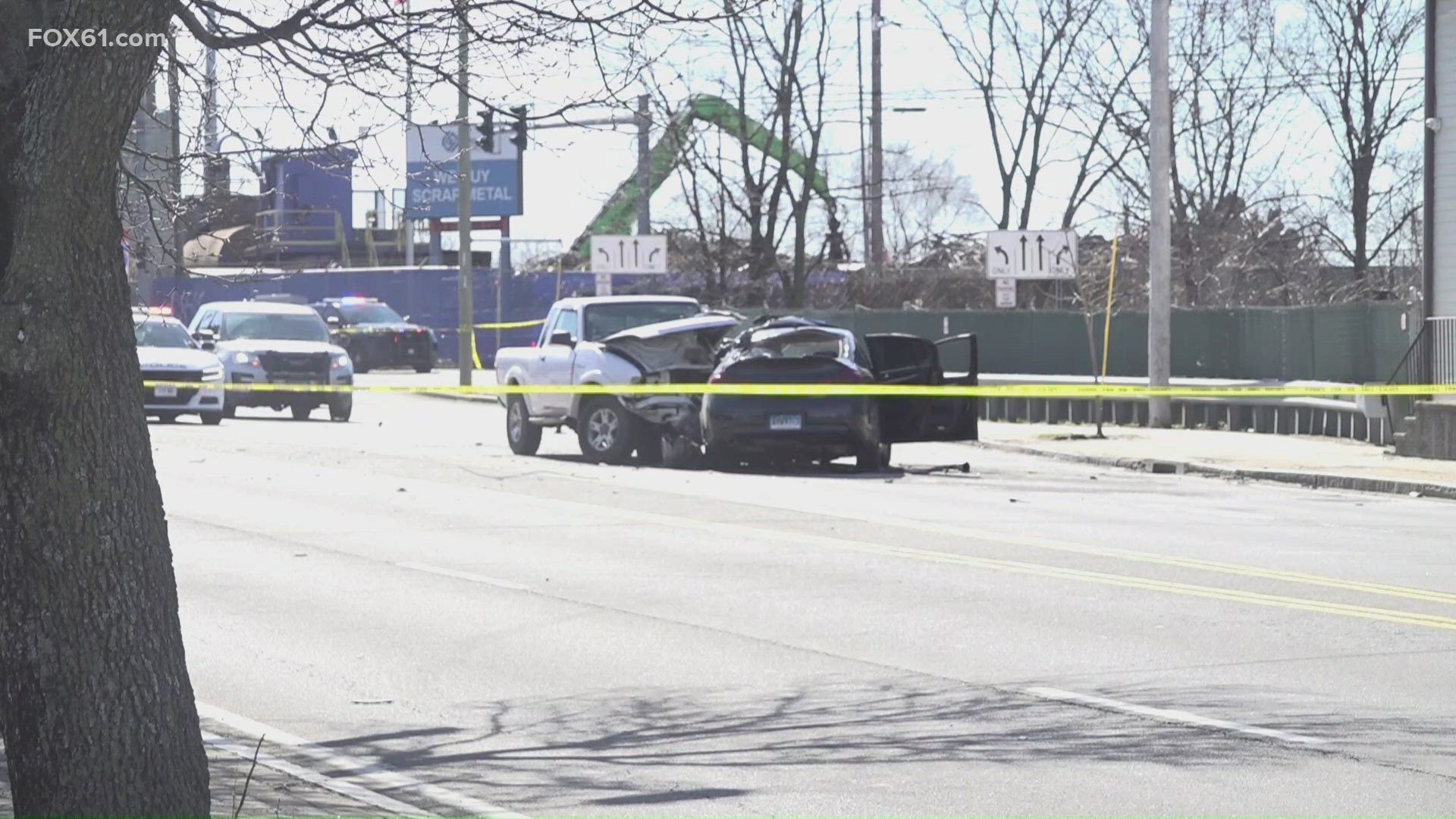 1 dead in New Haven crash after police chase called off | fox61.com