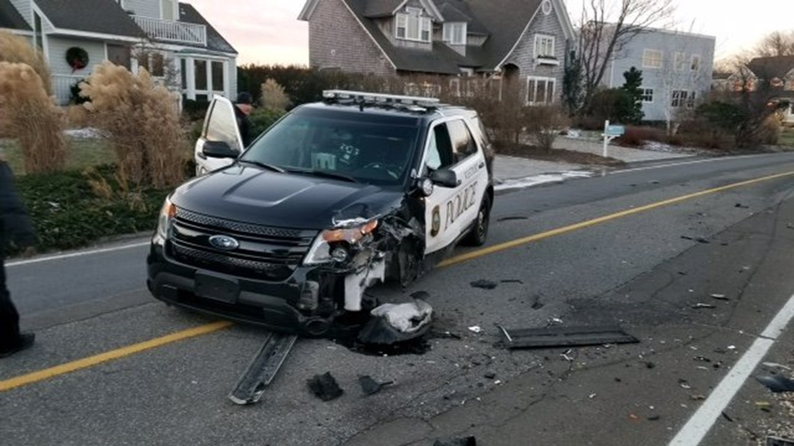 Waterbury teens arrested after stolen car in Weston crashes into