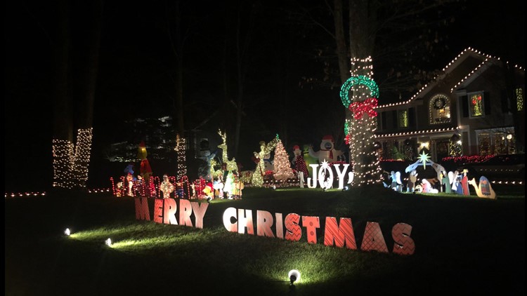 Christmas Lights Newtown Ct 2022 Newtown's Massive Holiday Light Displays Remember Sandy Hook Tragedy |  Fox61.Com