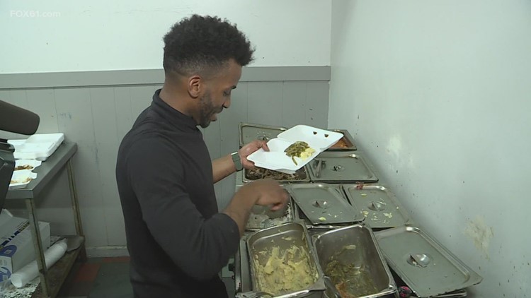 Rockville chef cooks up free Thanksgiving meals for homeless and heartbroken