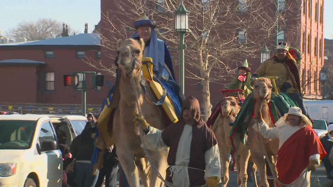 Hartford's Three Kings Day celebration continues tradition with drive-thru format amid COVID uptick
