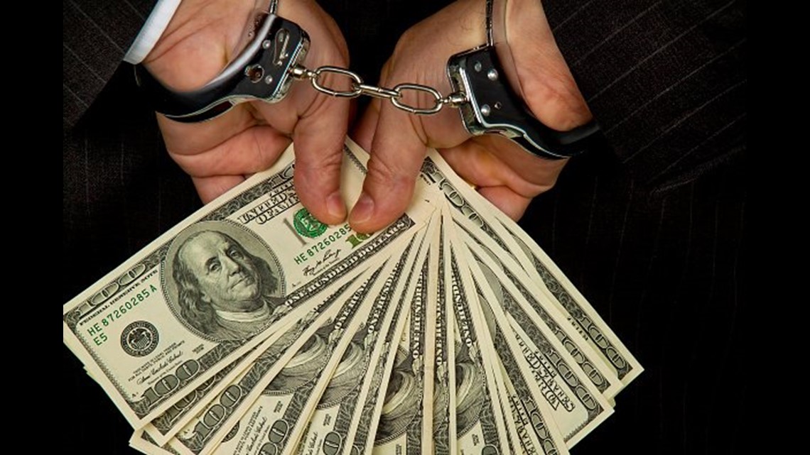 Former state employee sentenced to prison for tax evasion