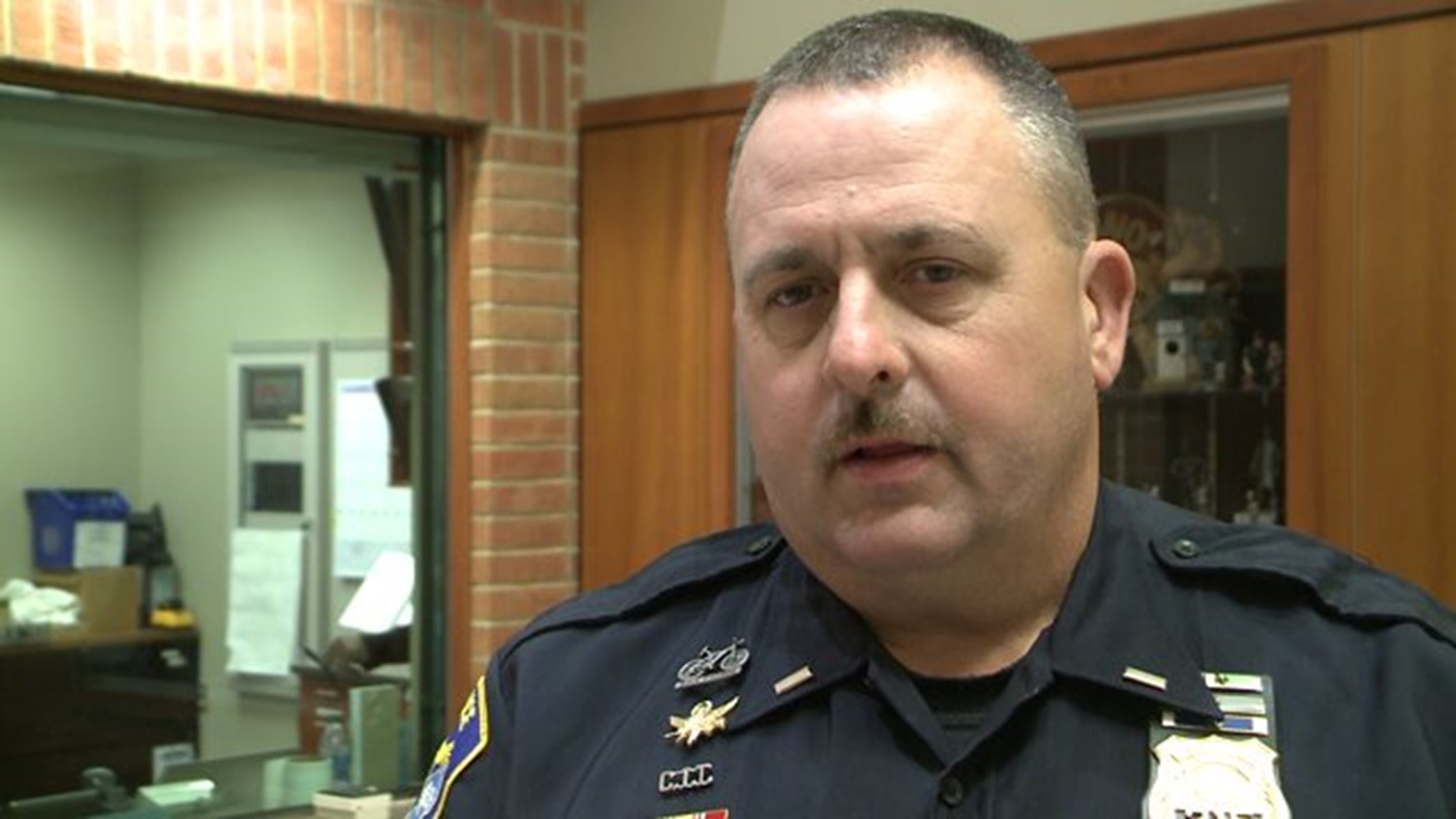West Hartford Dunkin Donuts worker tells officer "We don`t serve cops here"