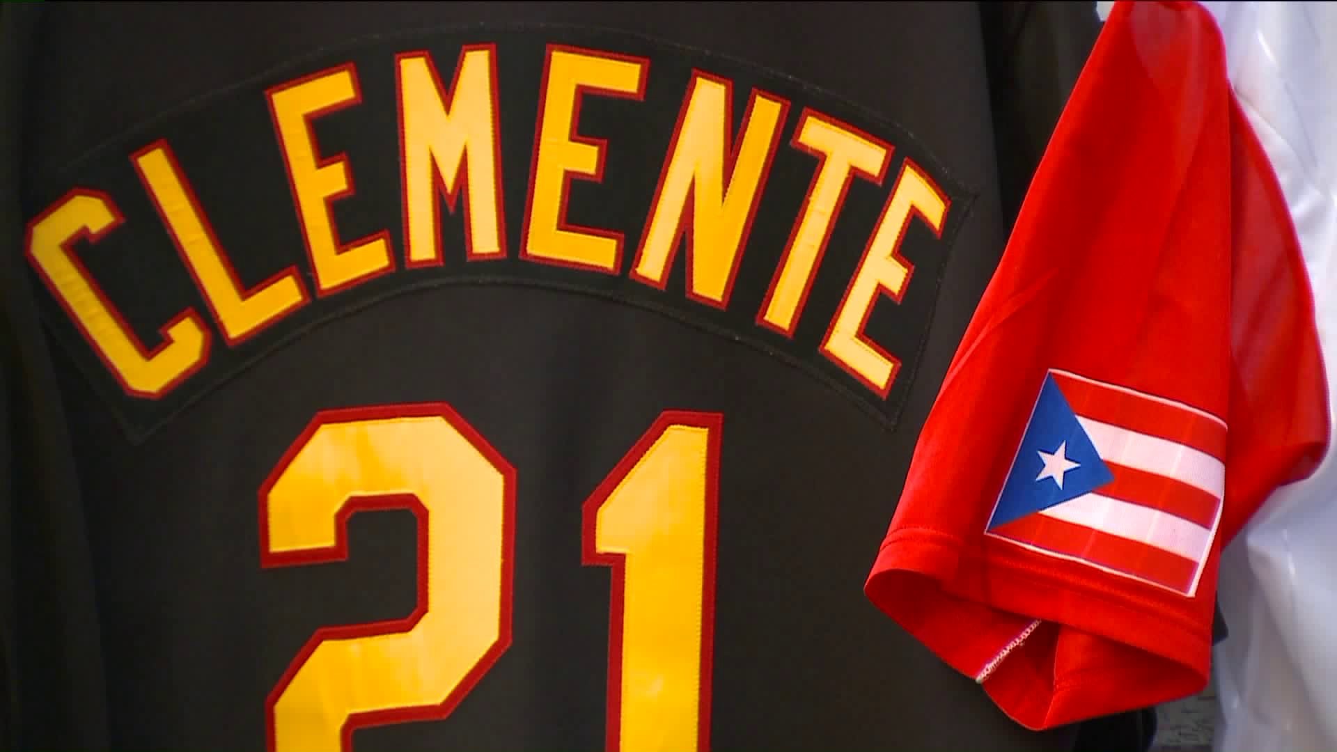 Puerto Rican Twins don No. 21 in tribute to Roberto Clemente – Twin Cities