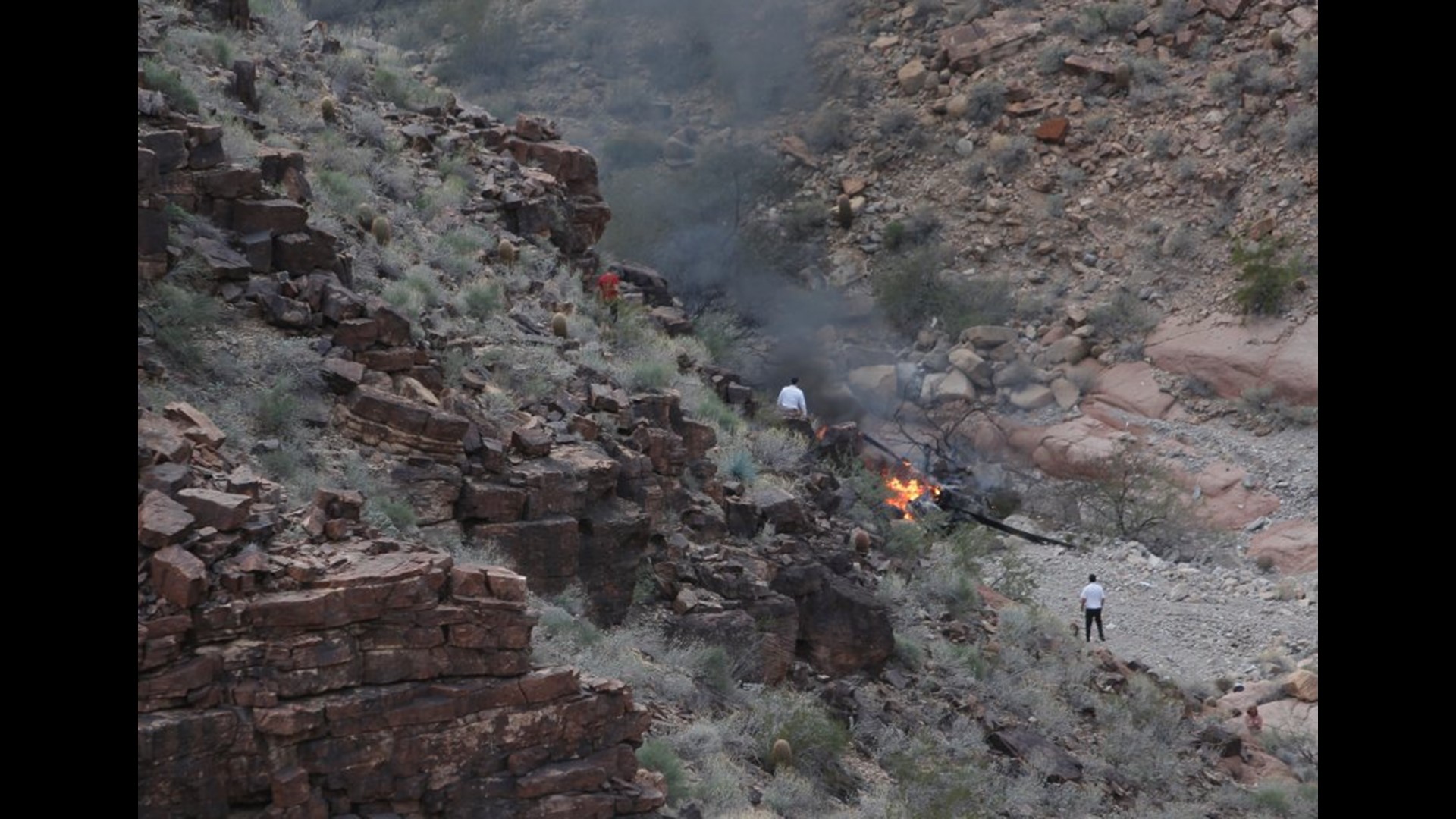 3 killed in Grand Canyon sightseeing helicopter crash