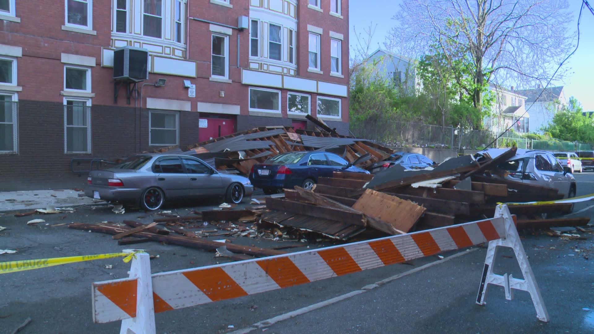 High winds ripped the roof off a brick apartment building in Holyoke, just north of the CT state line.