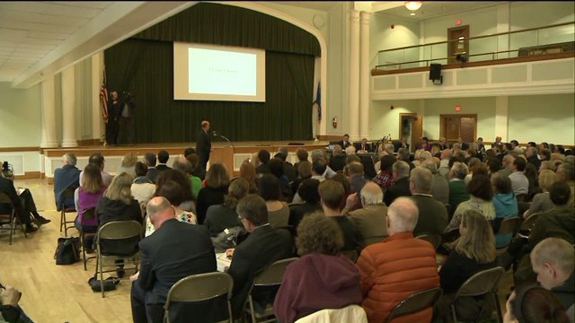 Hundreds turn out to discuss what to do with UConn West Hartford campus