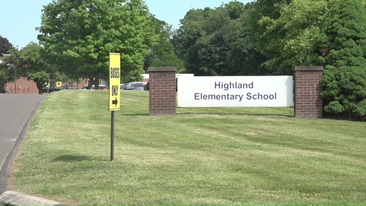 Wallingford woman arrested after $22K of school PTO funds go missing