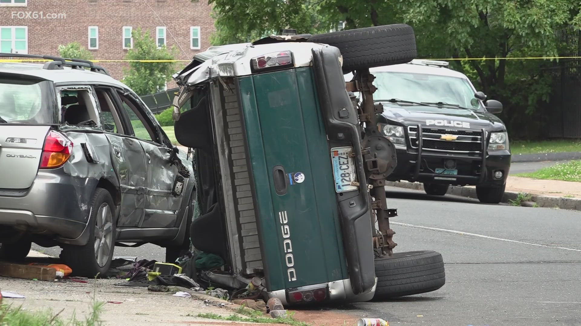 Hartford police investigate fatal Garden Street crash | fox61.com