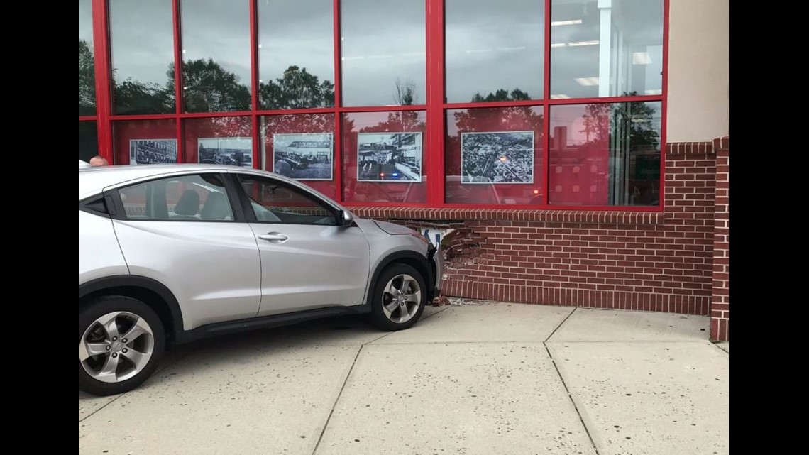 Car hits building in Norwalk, nonlife threatening injuries reported