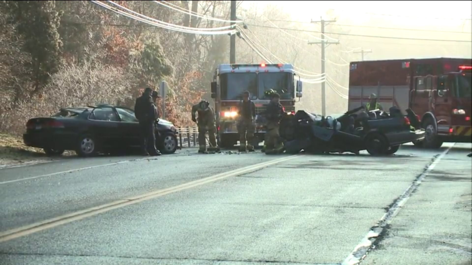 Crash on Route 44 in Barkhamsted sends 2 to hospital