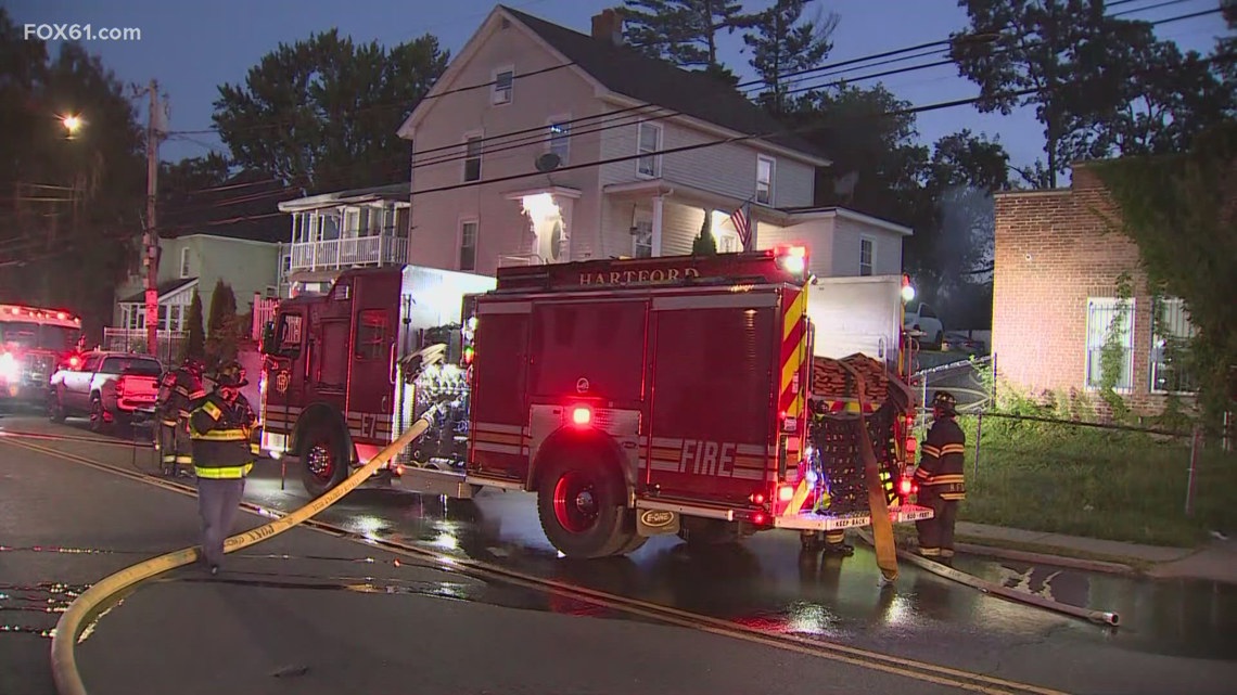 Vacant building catches fire in Hartford | fox61.com