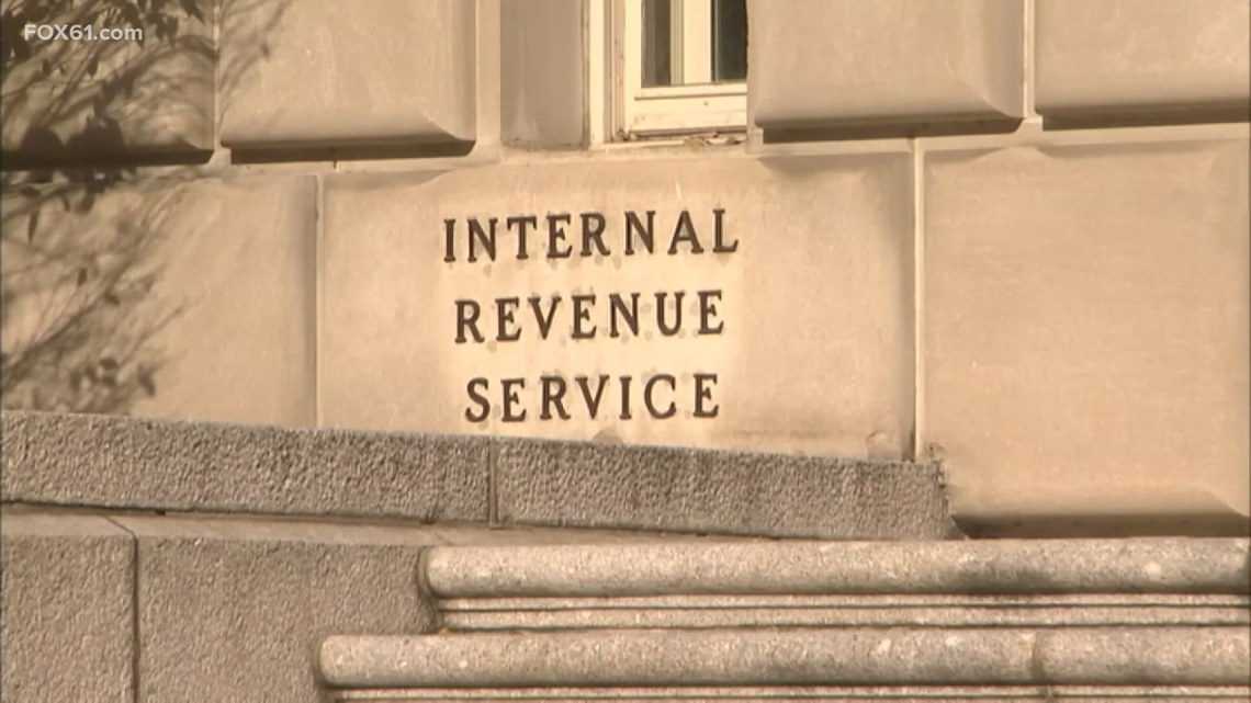 Possible government shutdown looms as tax season begins | Experts weigh in