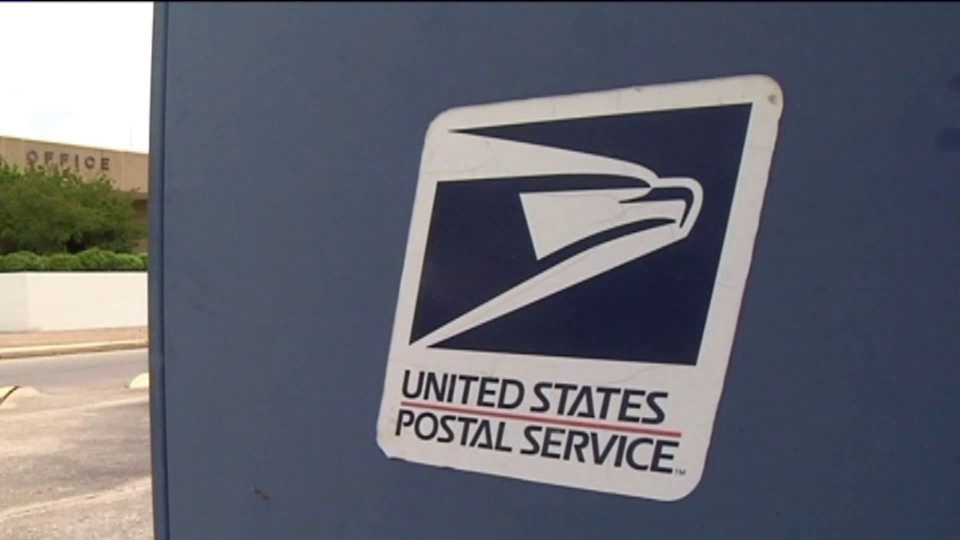 Hartford USPS employee pleads guilty to stealing cash from mail
