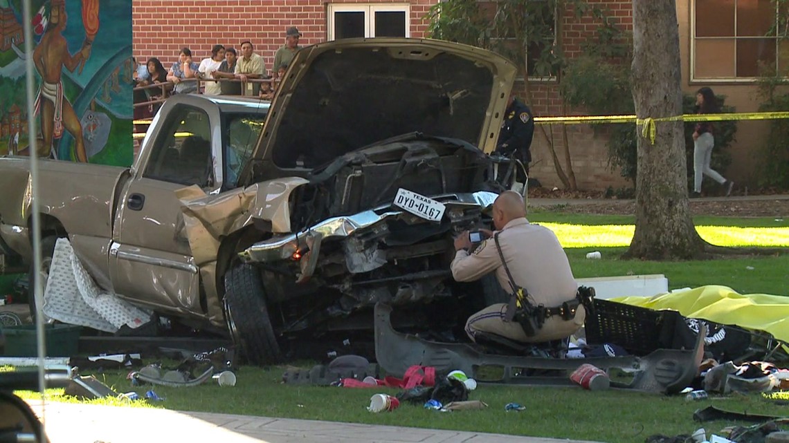 Truck Plunges Off A San Diego Bridge Killing 2 Men 2 Women