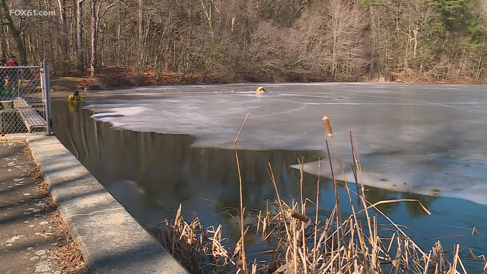 Seconds count: Guilford and Middletown dive teams train on how to save people from perilous situations below the ice. Jim Altman has the story.