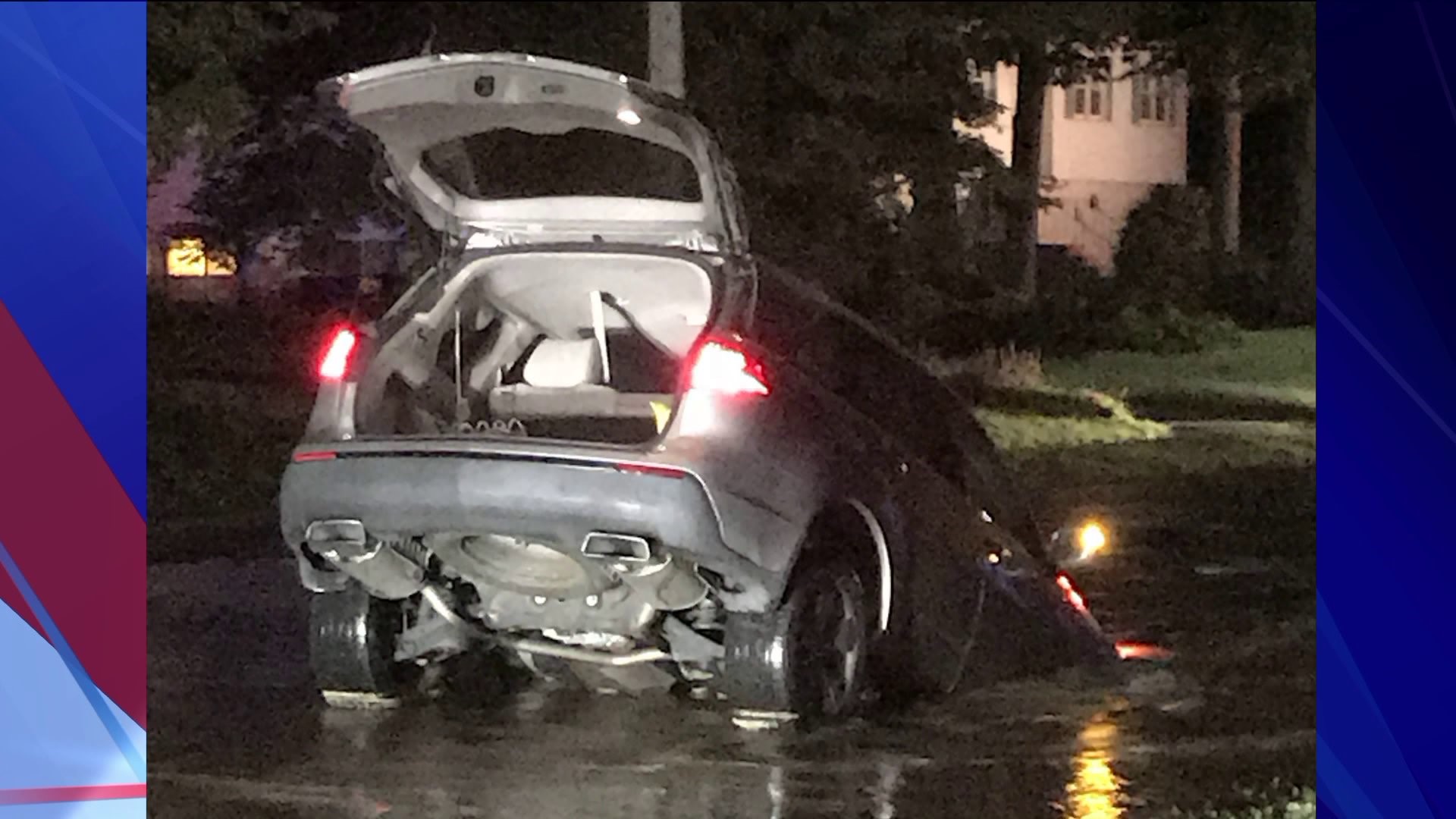 Sink hole swallows car in East Hartford