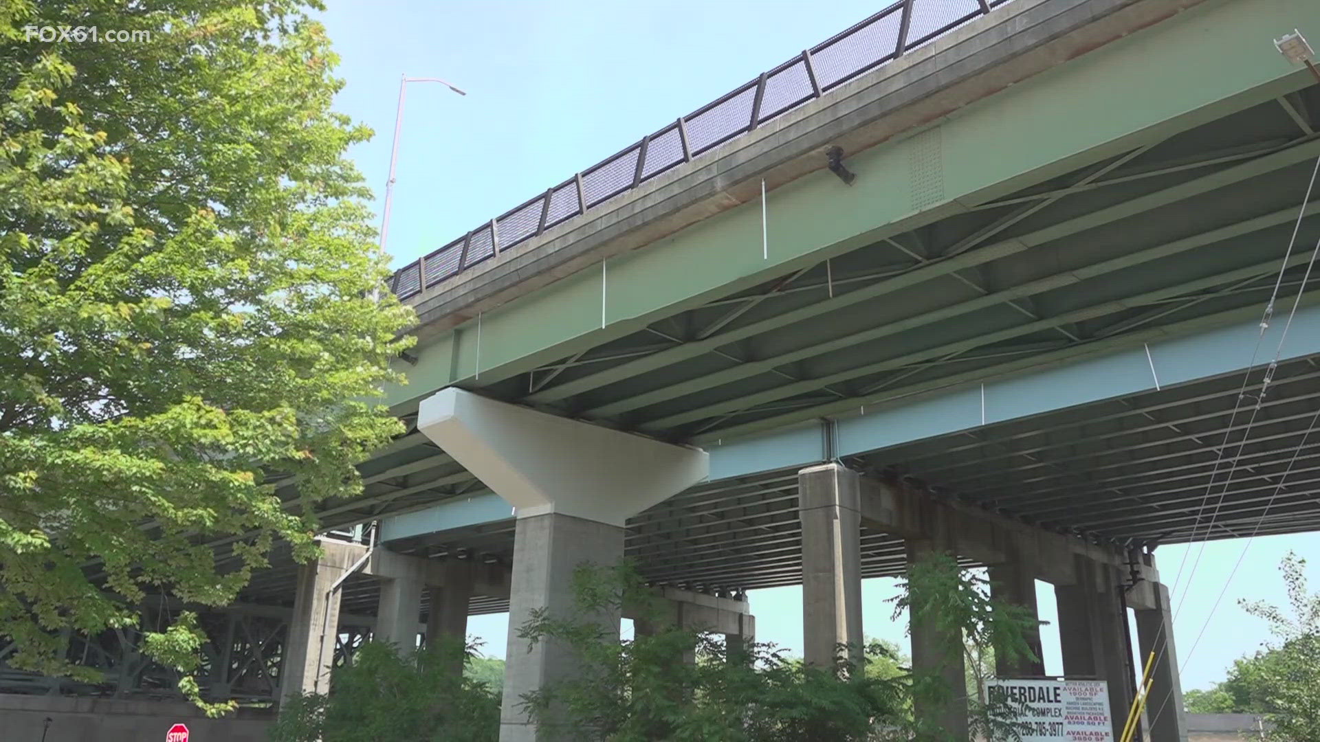 An important section of Route 8 is under construction. The Commodore Hull Bridge, which connects Shelton and Derby over the Housatonic River, is having work done. 