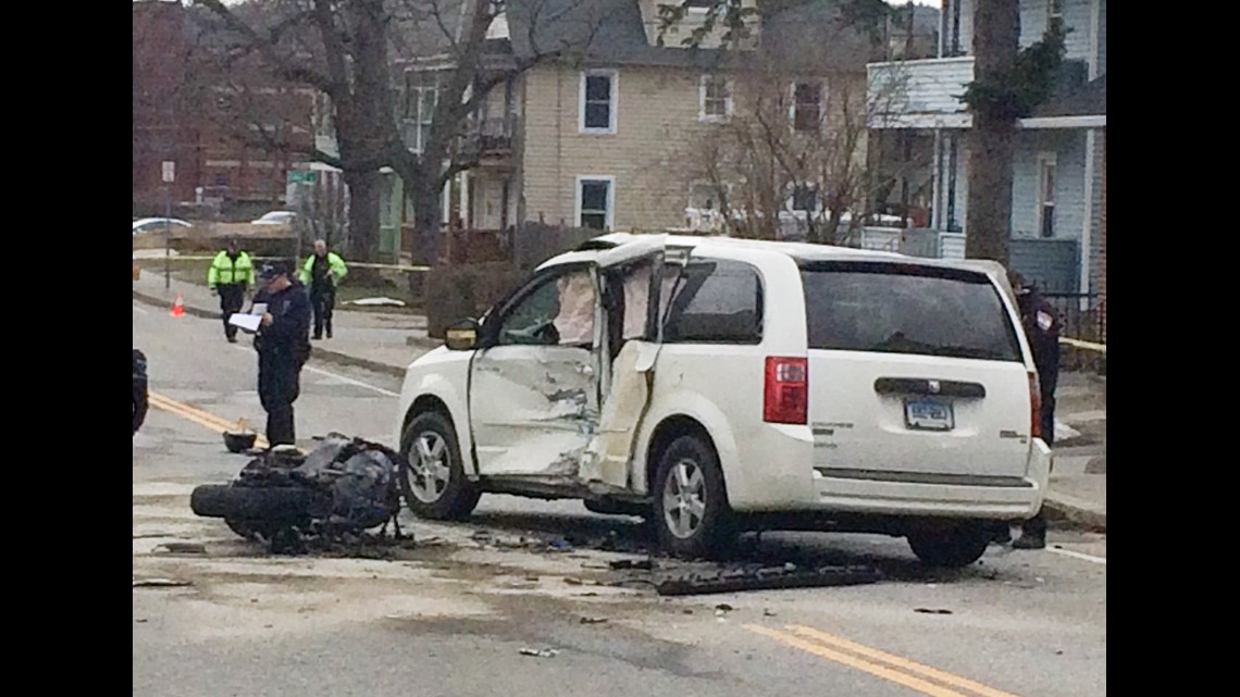 Motorcyclist flees officer, dies after crash with minivan in Torrington