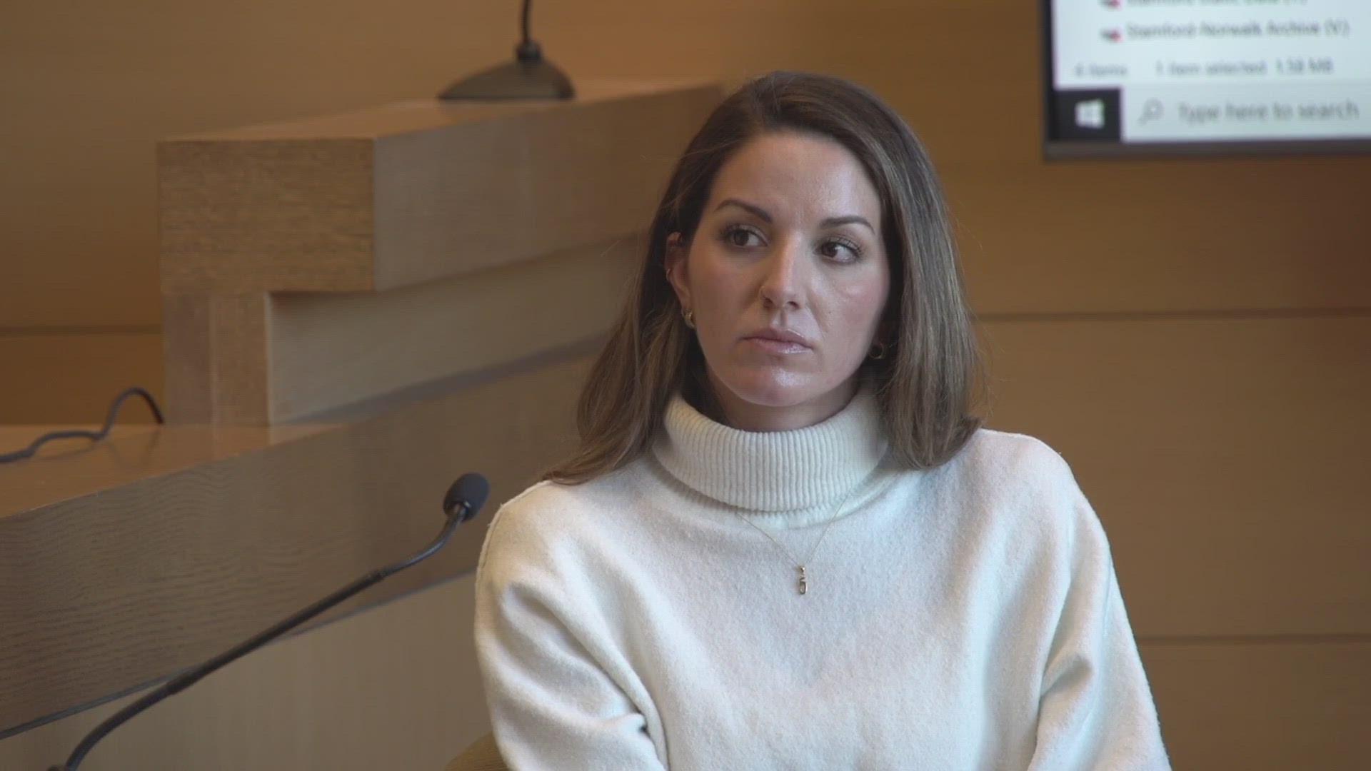 Lauren Almeida, the nanny of Jennifer Dulos' five children, recalls in court what she did the day Jennifer went missing.