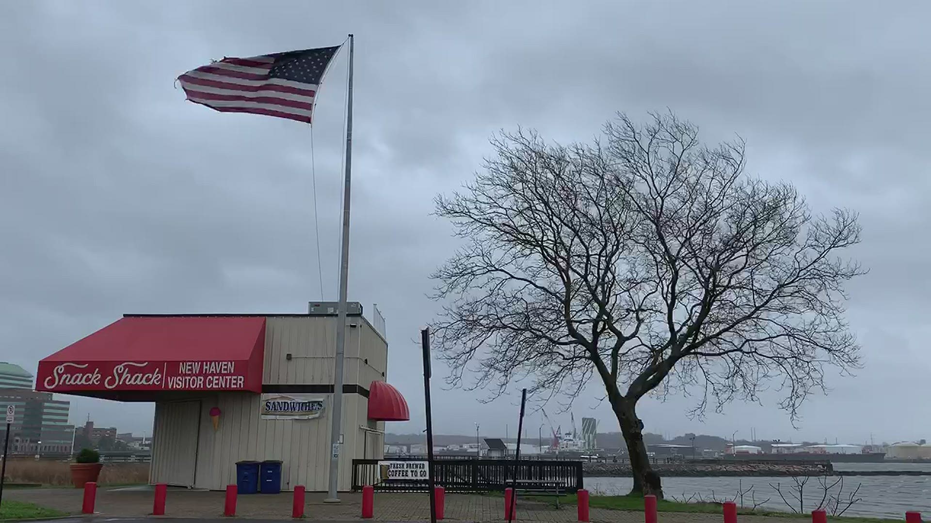 A look at the high winds on the shoreline