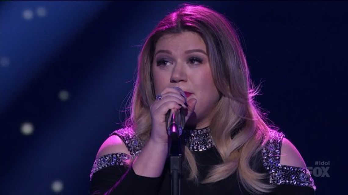 Kelly Clarkson brings everyone, including herself, to tears with ‘Idol ...