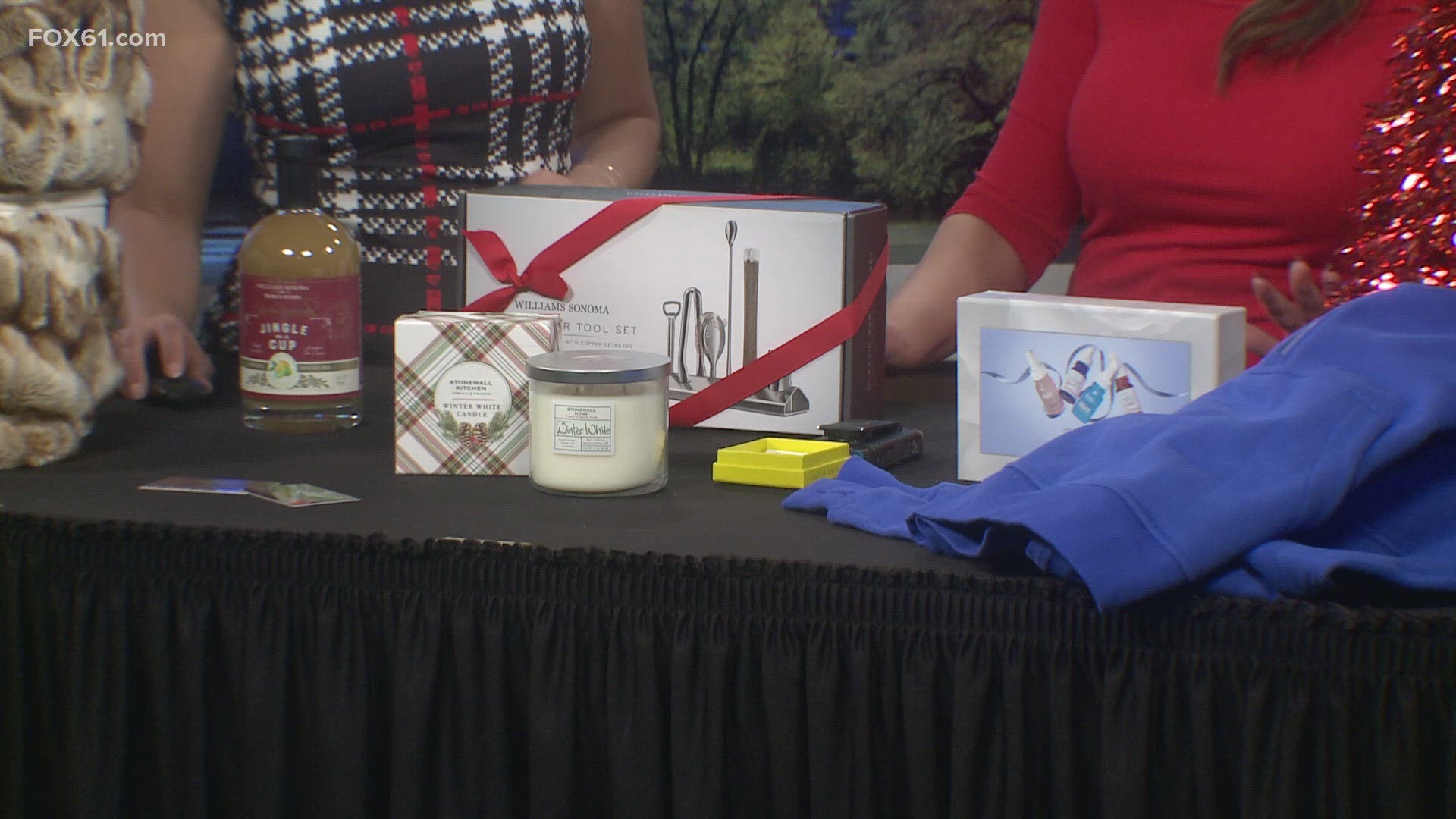 Looking for some ideas when it comes to 'gifts for her'? Kate Terricano from the Shops at Evergreen Walk has some suggestions!