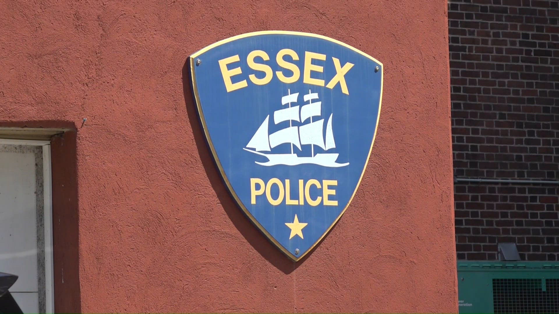 Essex sees recent wave of overnight car break-ins | fox61.com