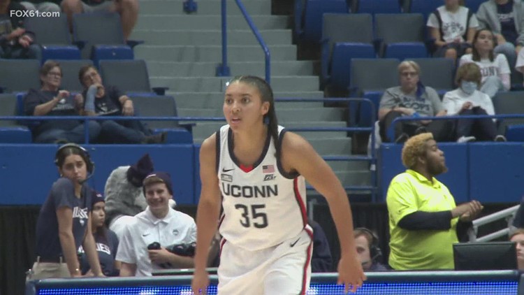 UConn star Azzi Fudd to miss time after reinjuring knee, Auriemma reacts