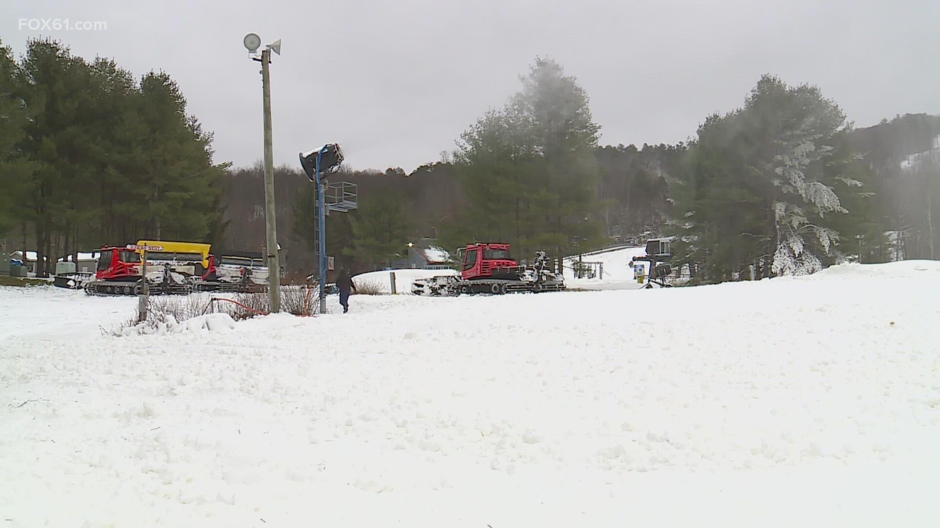 A winter weather system that is moving into Connecticut is creating high hopes for ski enthusiasts at the higher elevations in the state’s northwest corner.