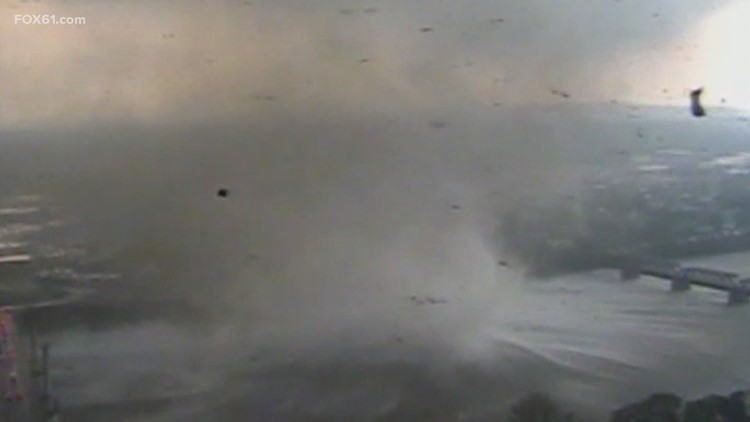 How does a tornado form?