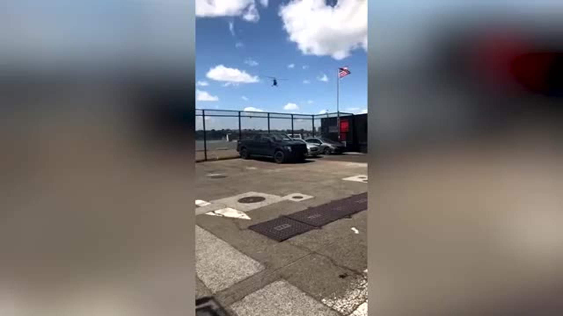 NY HELICOPTER CRASHES INTO HUDSON RIVER