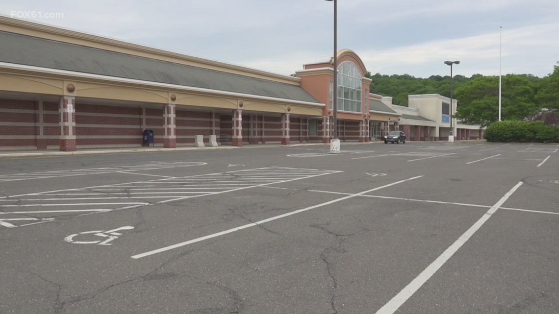 Ansonia prepares to welcome Key Food Supermarket to shopping plaza on Main Street