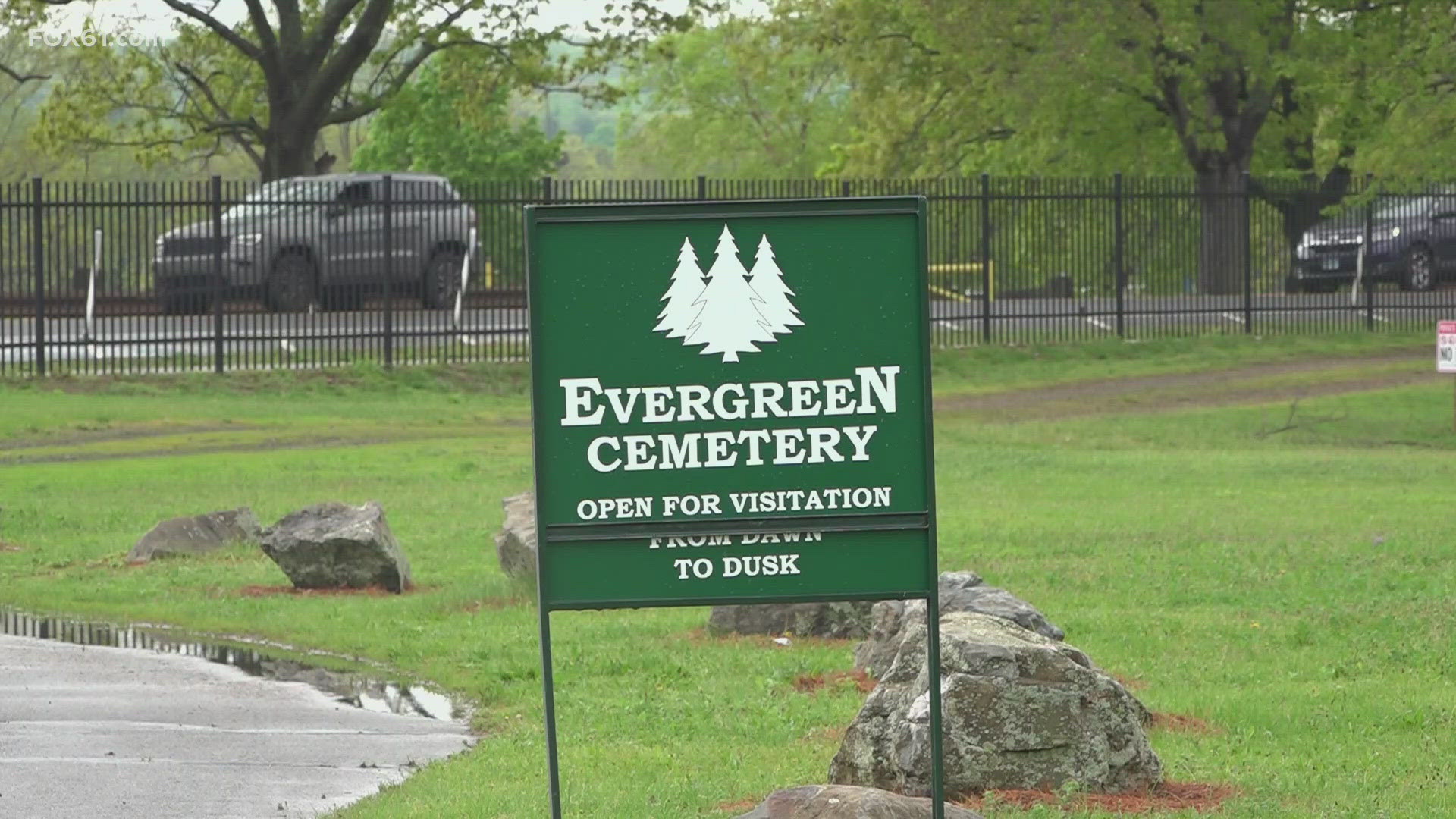 Woman found dead at Evergreen Cemetery in New Haven, Conn.: Police ...