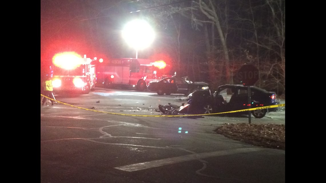 Groton man killed, 1 woman injured in headon crash that closed Route 12 in Ledyard