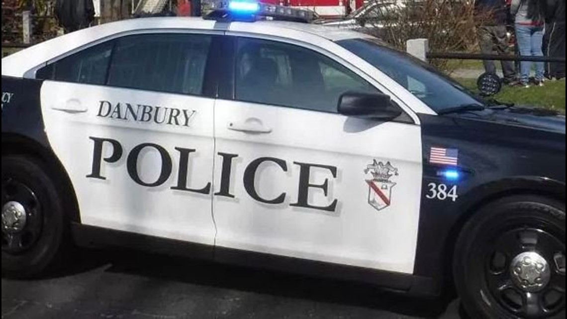 3 Danbury officers injured during search for kidnapping suspects ...