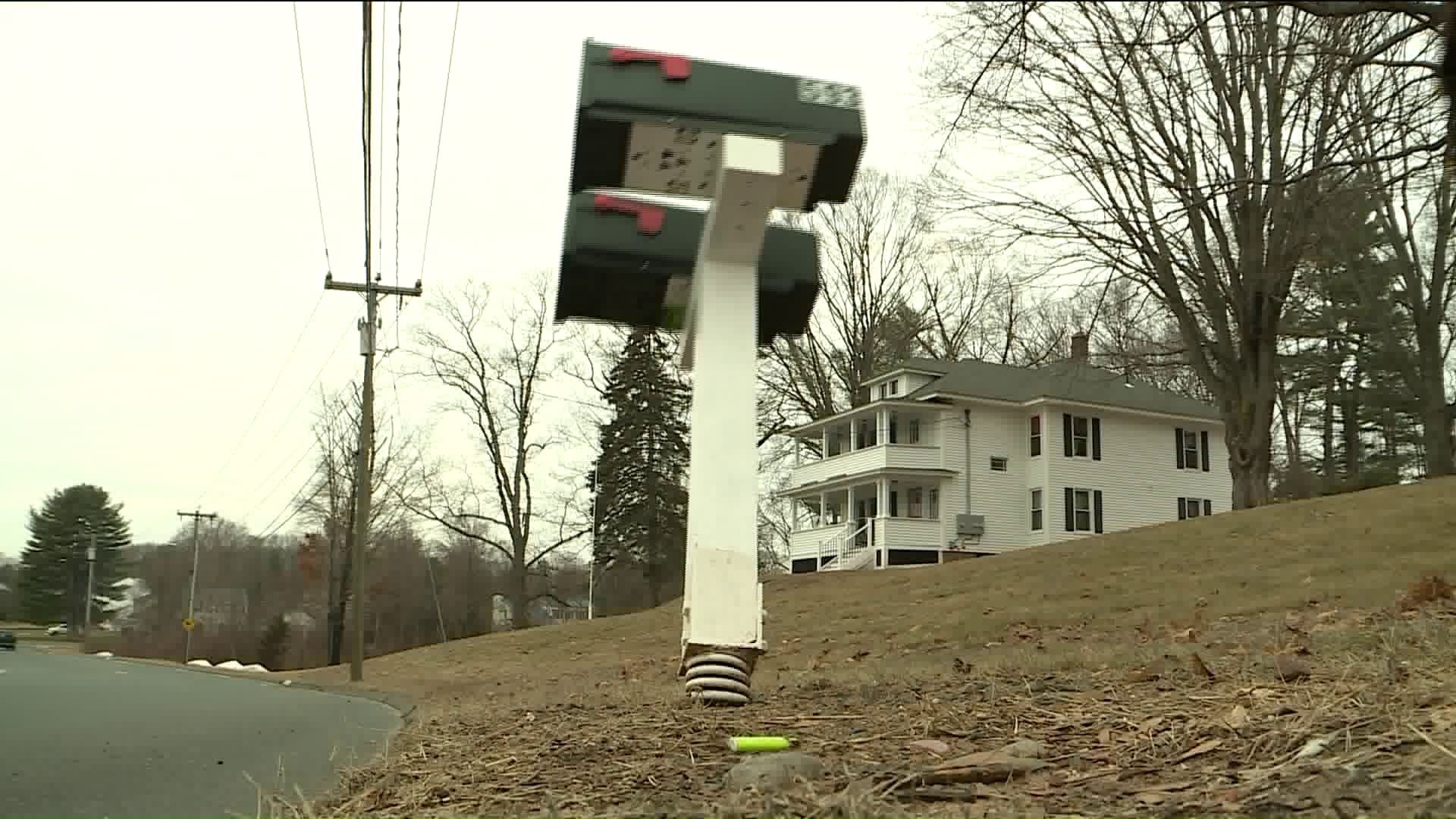 WorkinCT: Southington man makes indestructible mailbox