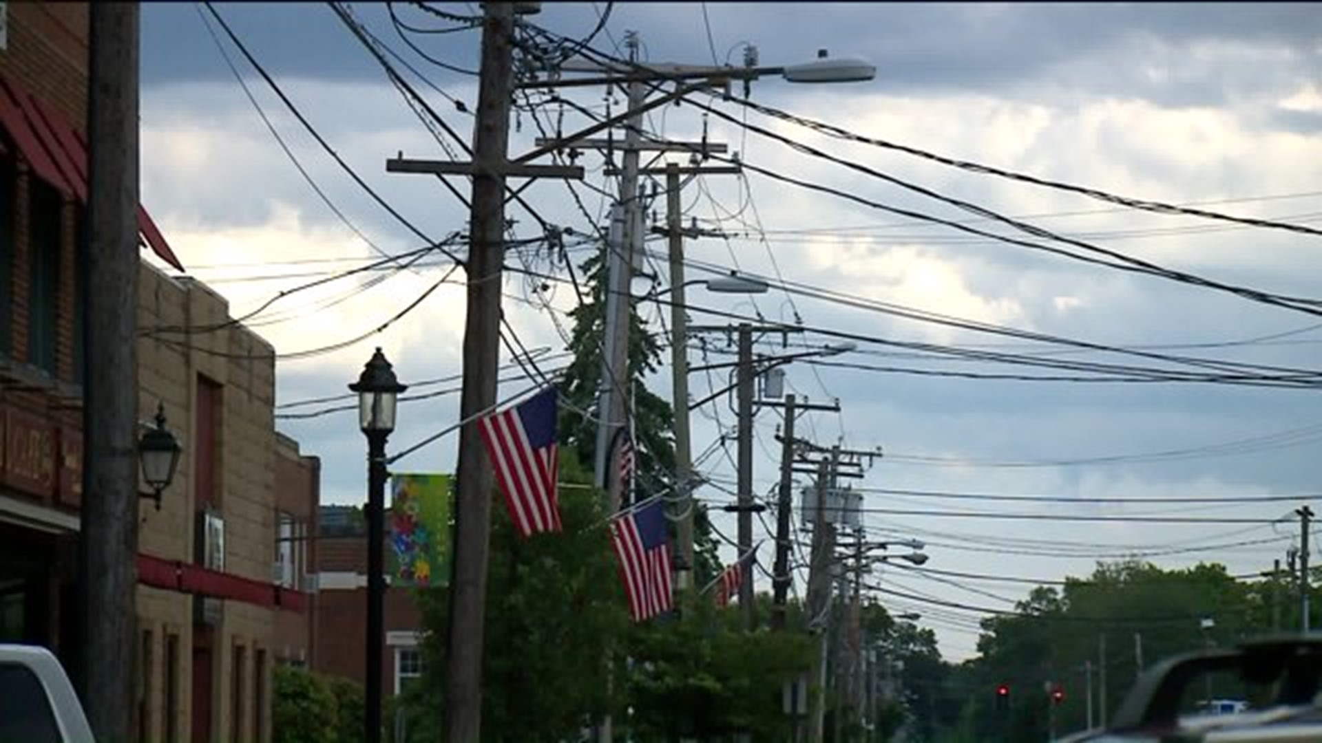 Wi-Fi and sci-fi collide in Plainville street lamps
