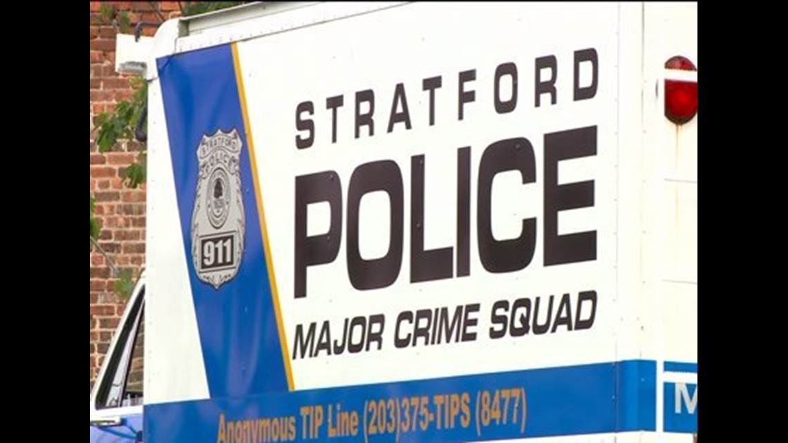 Police Stratford officer wounds hammerwielding suspect