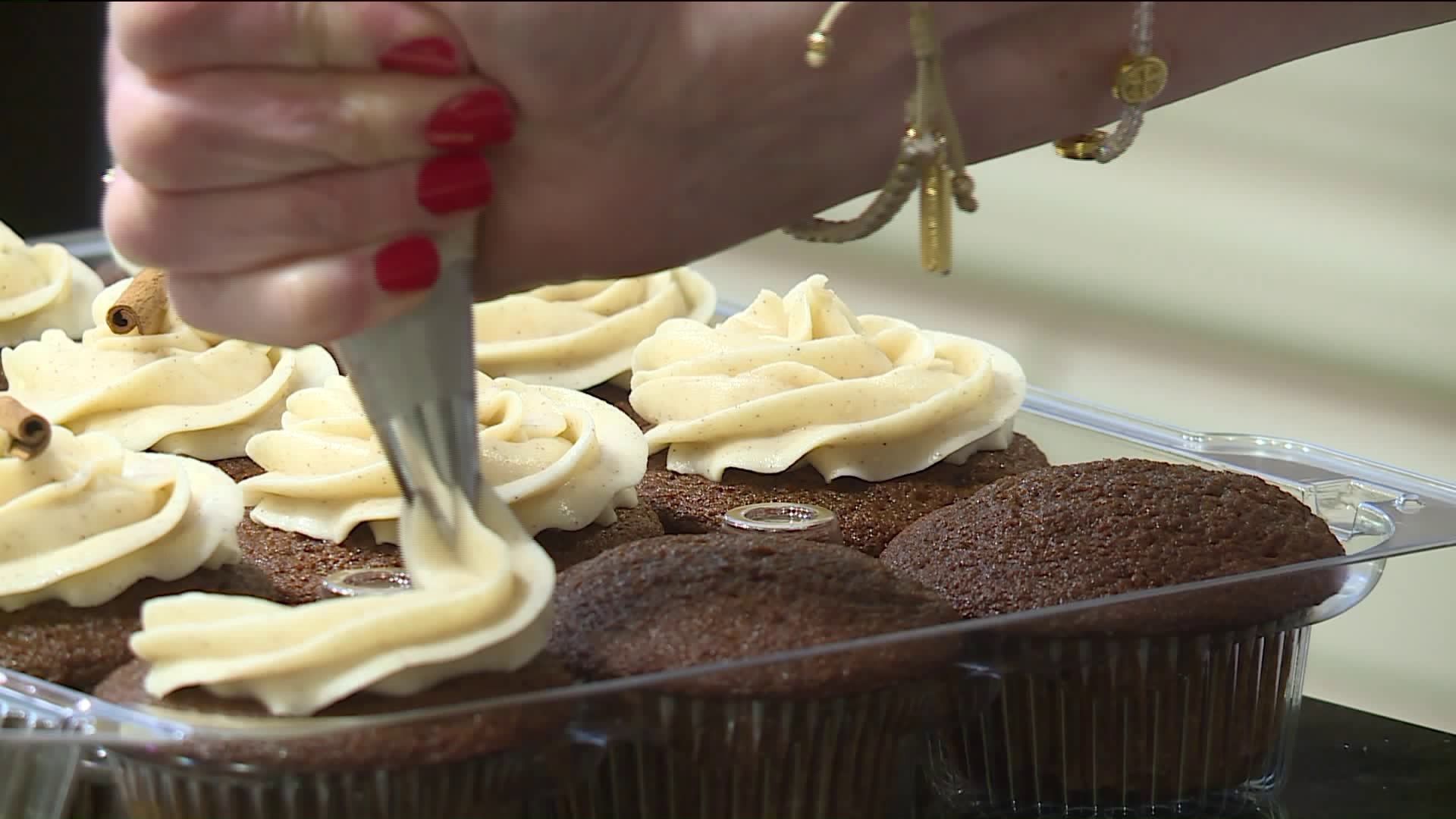 WorkinCT: Mother Fudger`s Cupcakes brings sweet flavors to a sassy name