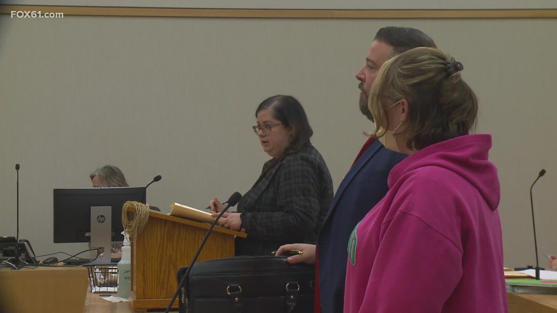 Connecticut family accused in cat hoarding case face judge - Vimarsana News
