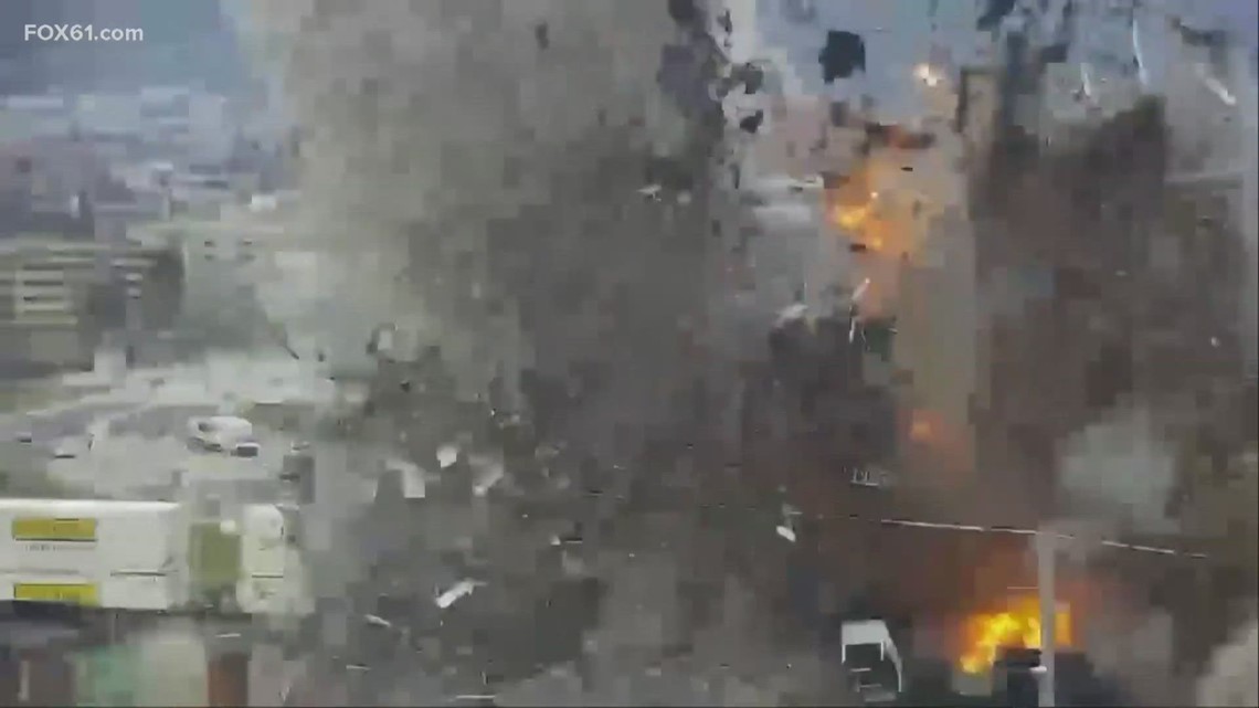 Chocolate factory explosion in Pennsylvania caught on camera