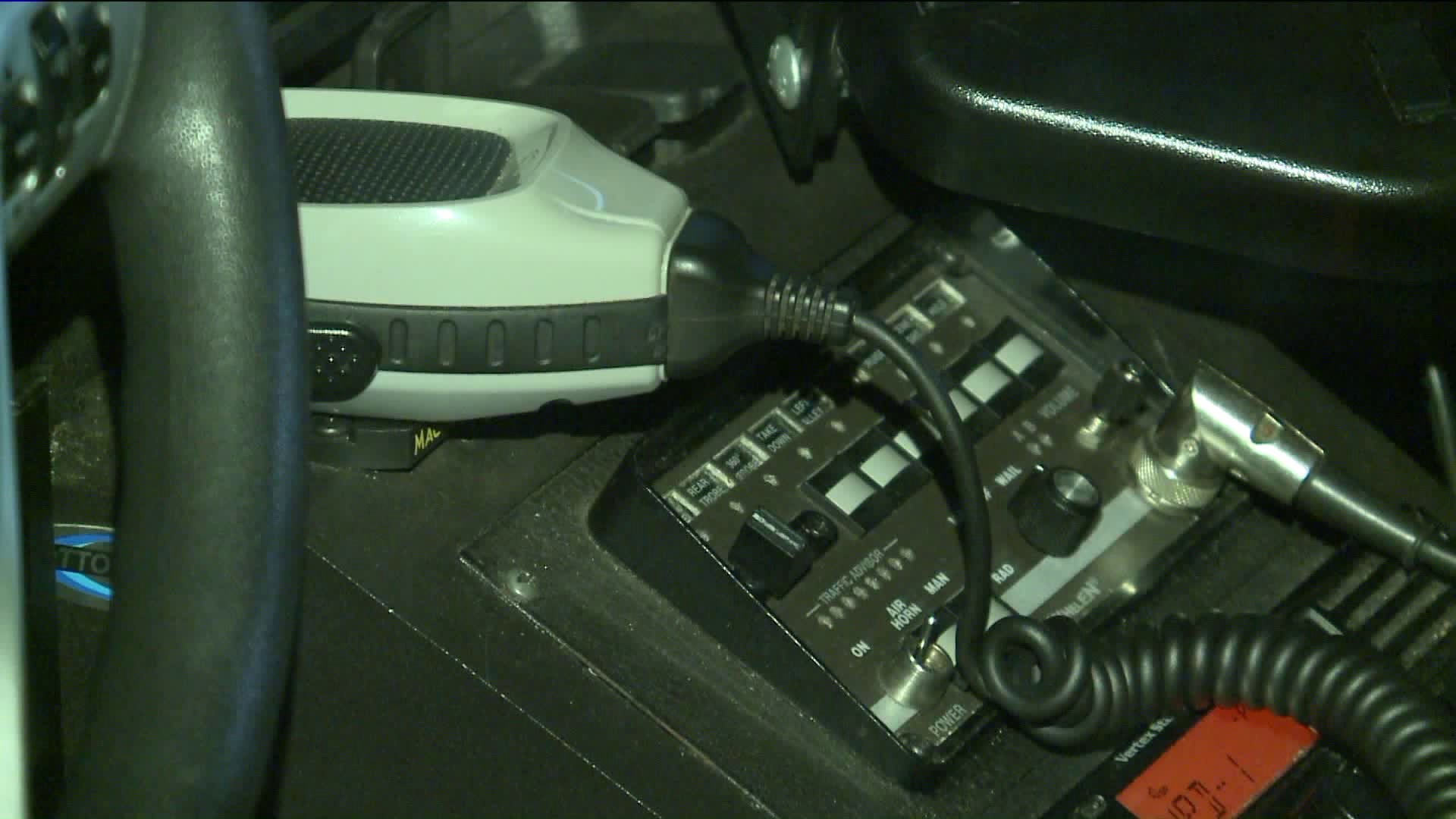 Norwich police officers say police radio system prevents clear communication