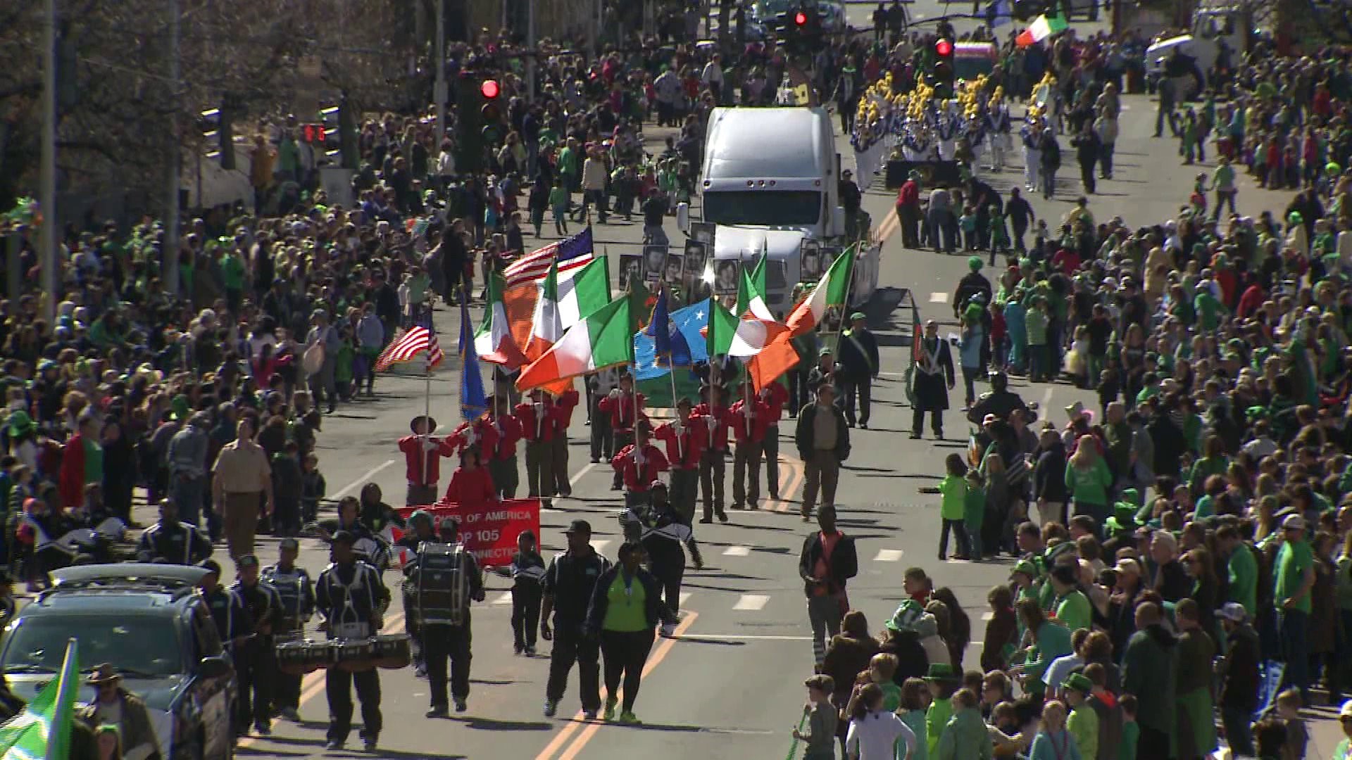 Saint Pat`s Parade marches on in Hartford