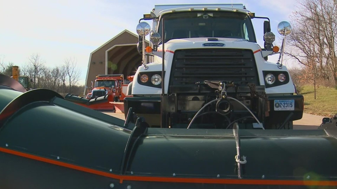 125 CTDOT workers to aid with blizzard cleanup in Massachusetts and Rhode Island